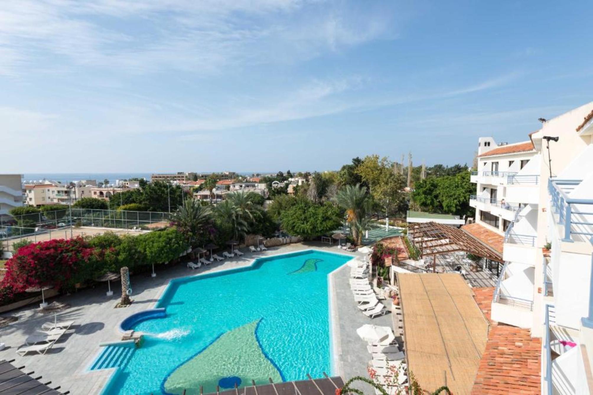Paphos Gardens Holiday Resort 3