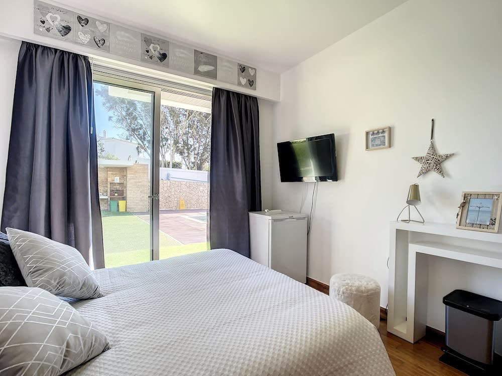 Aparts & Suites summer cascade Alvor 5