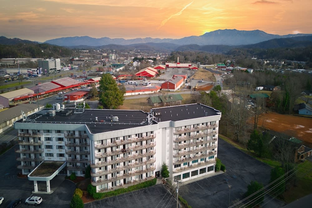 Park Tower Inn 1