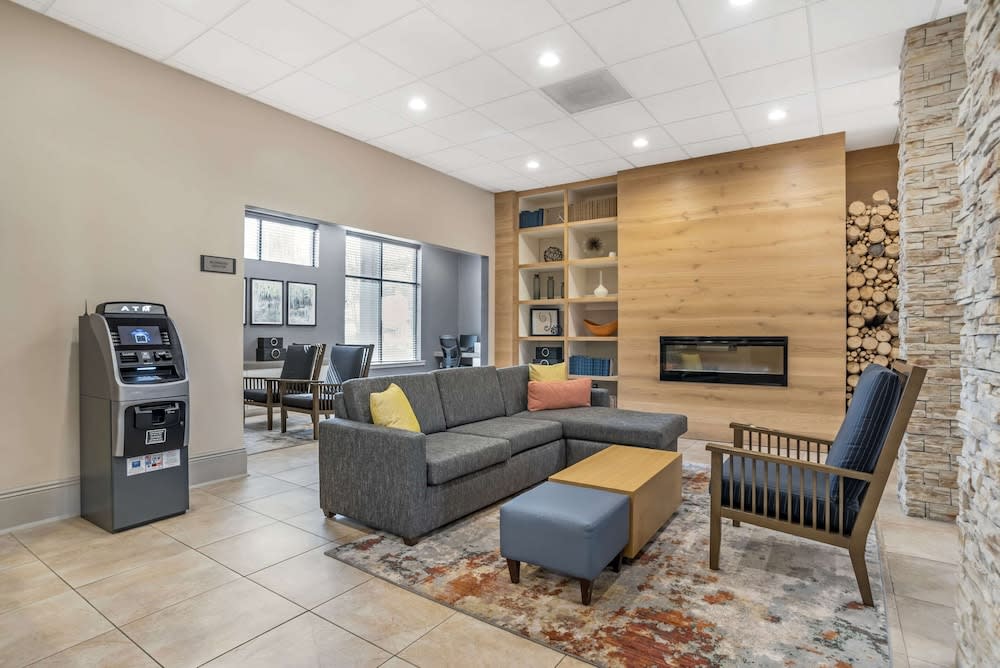 Country Inn & Suites by Radisson, Metairie New Orleans , LA 2