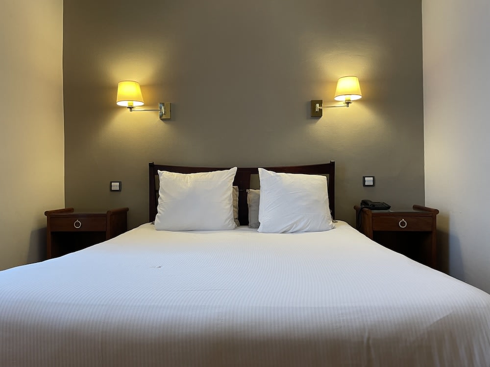 Hôtel France et Chateaubriand 4