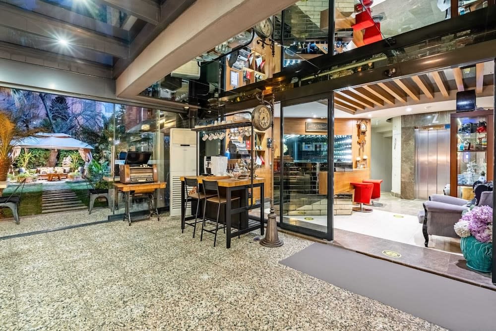 BMK Suites & Apartments 5