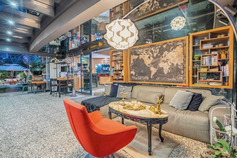 BMK Suites & Apartments 2