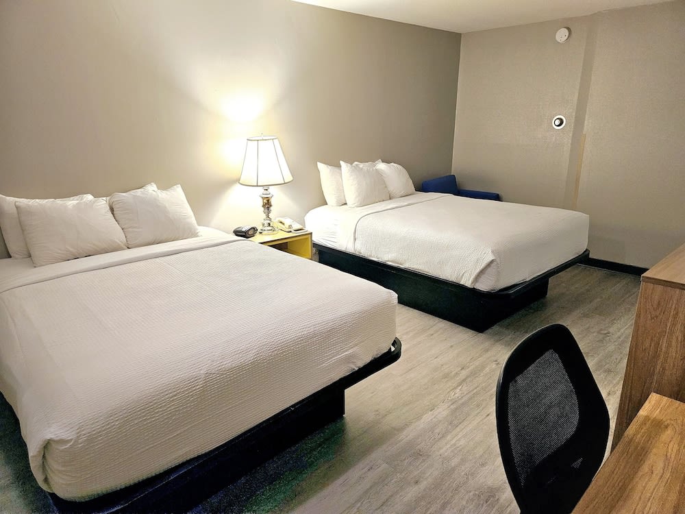 Days Inn by Wyndham Rolla 2