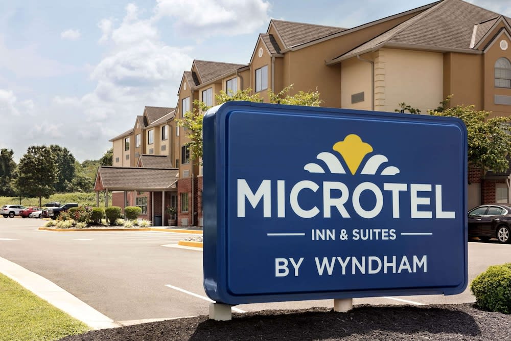 Microtel Inn & Suites by Wyndham Culpeper 1