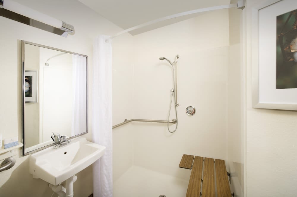 Candlewood Suites RICHMOND-SOUTH by IHG 2