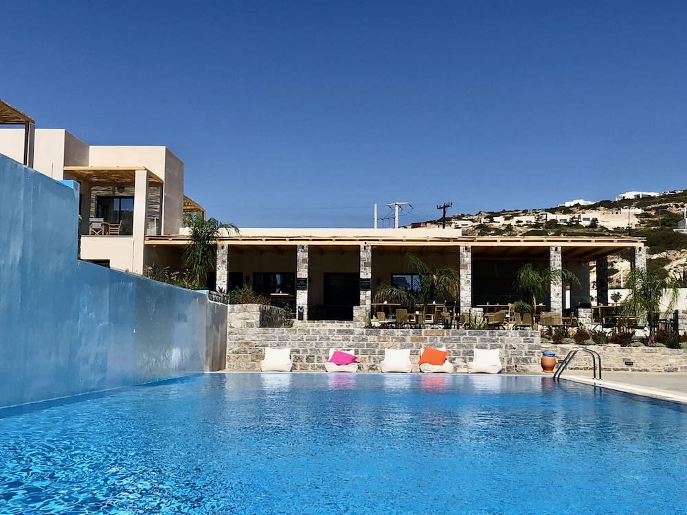Helios Beach Hotel & Bungalows 1