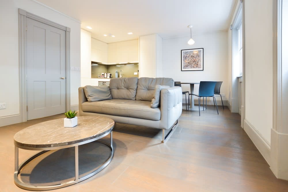 Soho Luxury 1 Bedroom Apartment by Concept Apartments 1