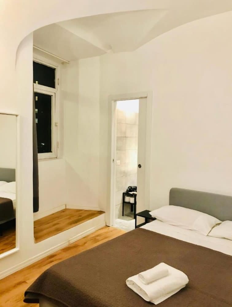 Abagnale Home Montecitorio 2
