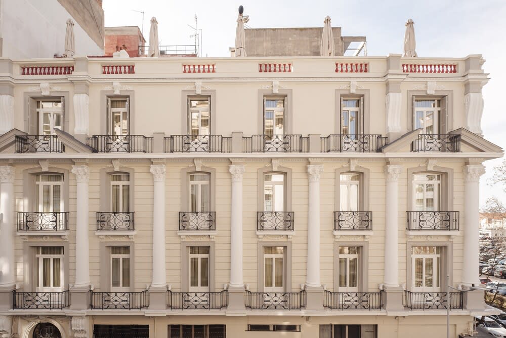 Zenith Premium Suites 1
