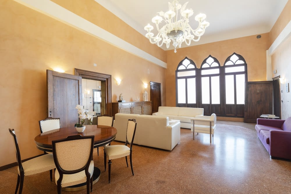 Doge Morosini Palace 2
