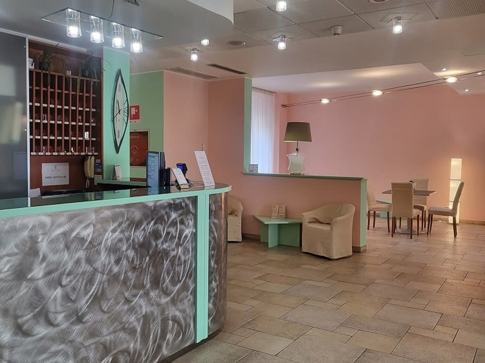 Hotel Lux 1