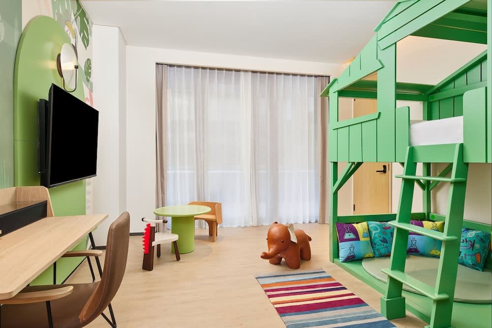 Aloft Beijing Huairou 3