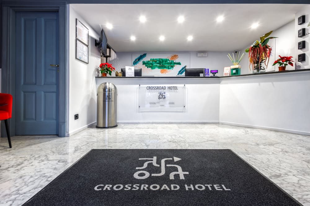Crossroad Hotel 2