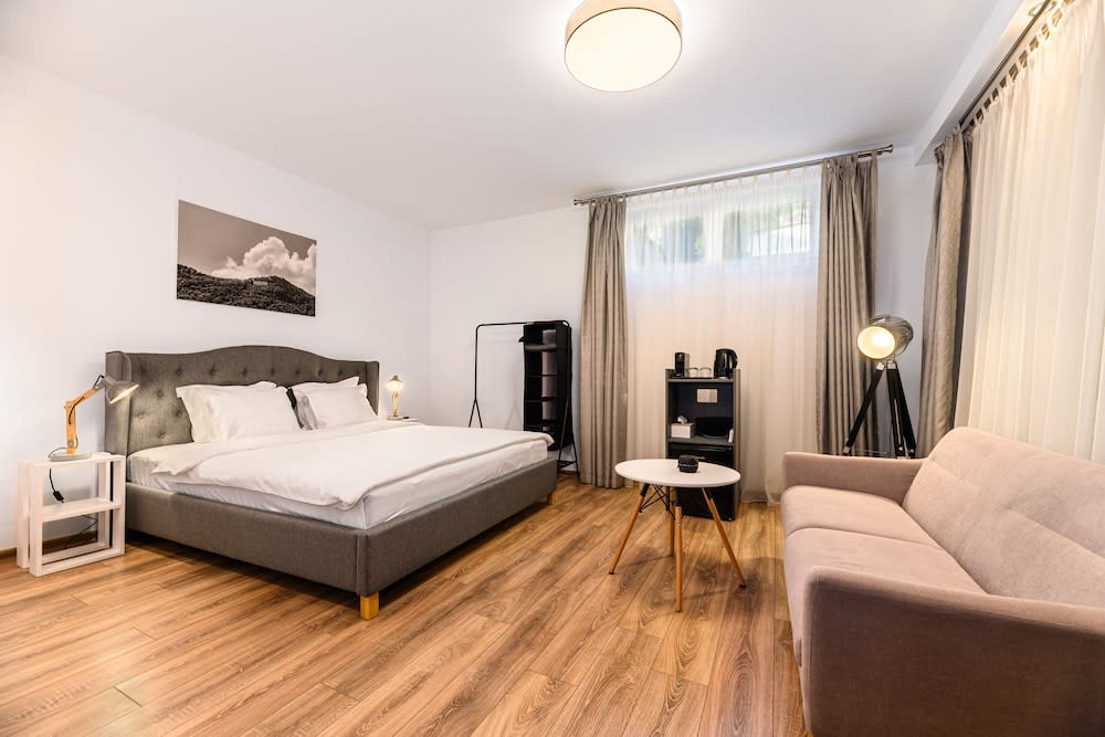 Cedrus Boutique 1