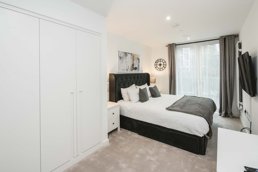Stunning 3-bed Apartment in London 1