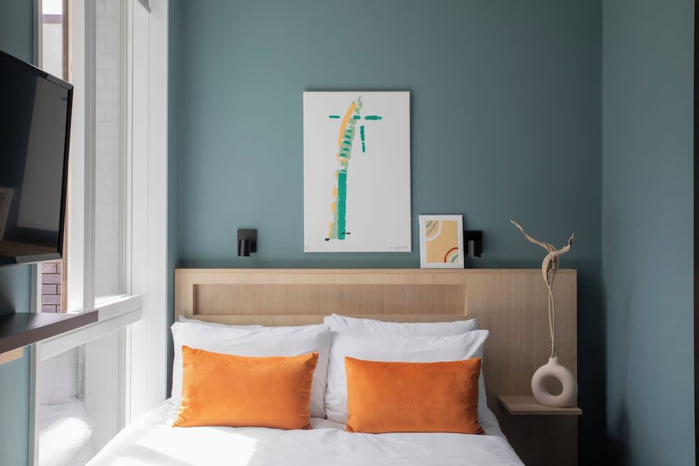 Bob W Tower Hill Studios 2