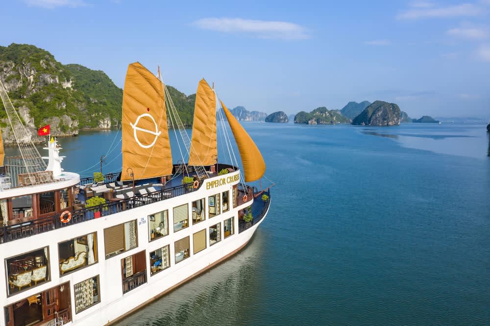 Emperor Cruises Legacy Halong 1