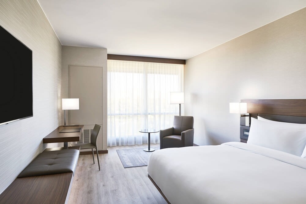 AC Hotel Phoenix Biltmore 1