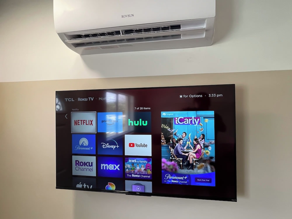 Lazy Cuckoo Inn - Sleek and Stylish Studio Apartments 3