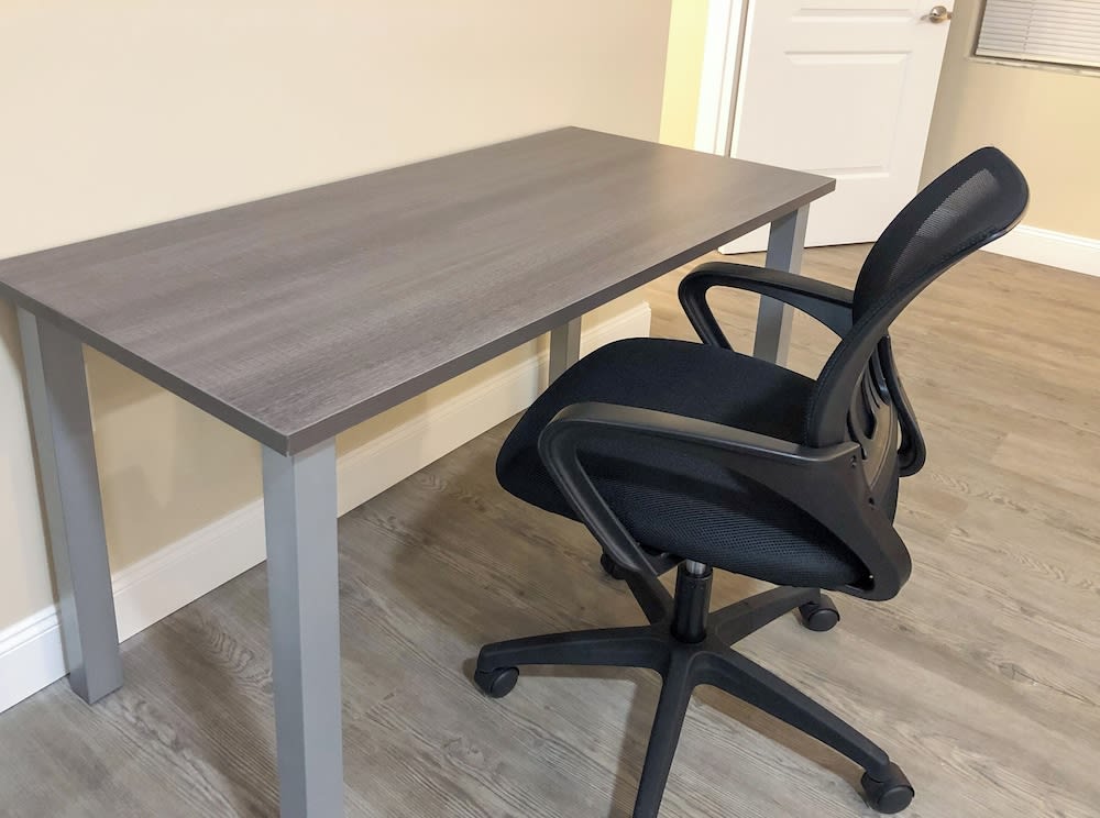 Lazy Cuckoo Inn - Sleek and Stylish Studio Apartments 5