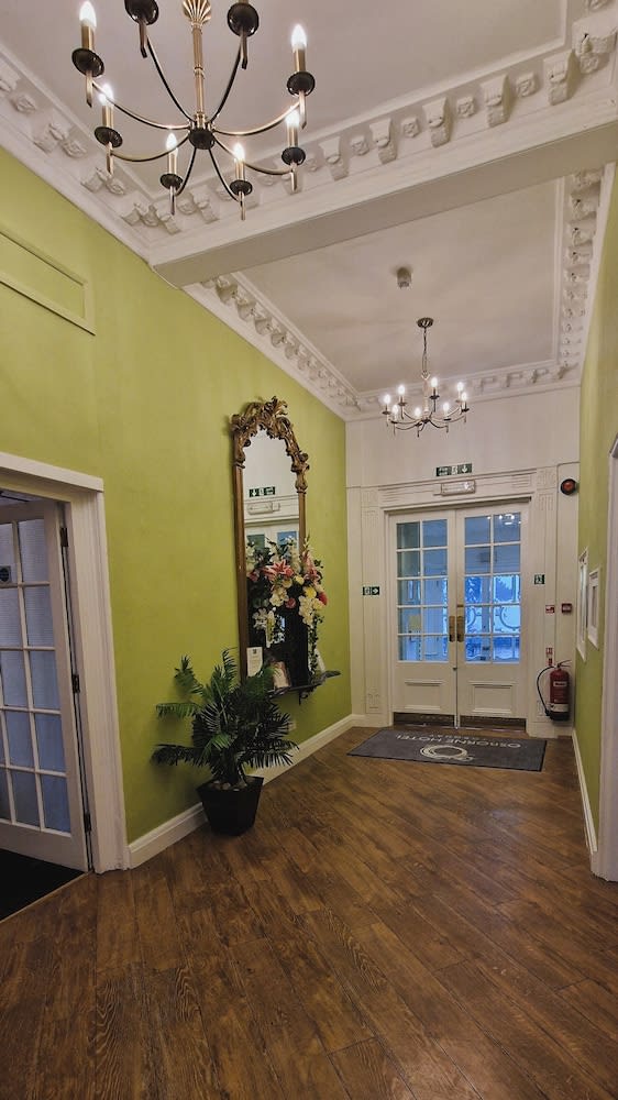 The Osborne Hotel 1