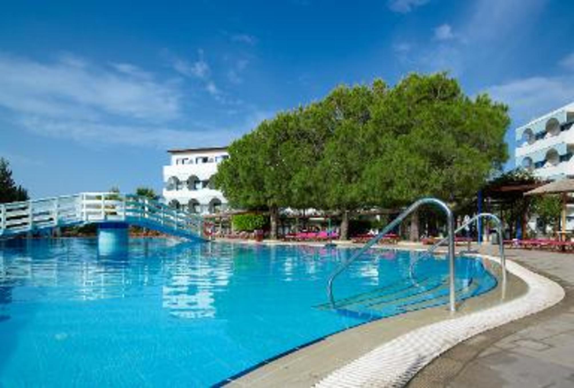 Sunrise Hotel 2