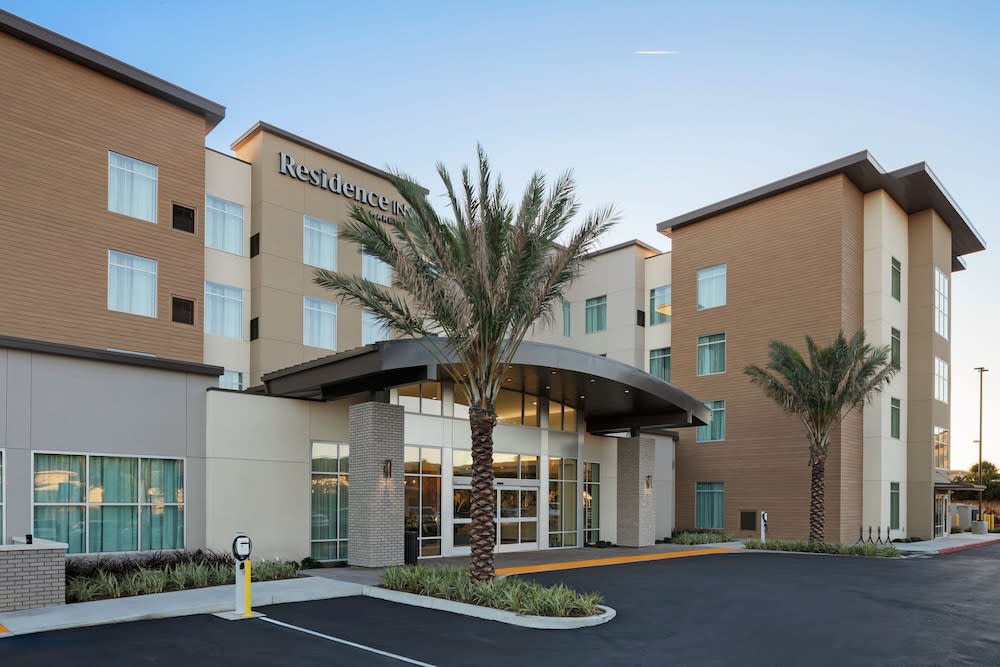 Residence Inn by Marriott Chatsworth 1