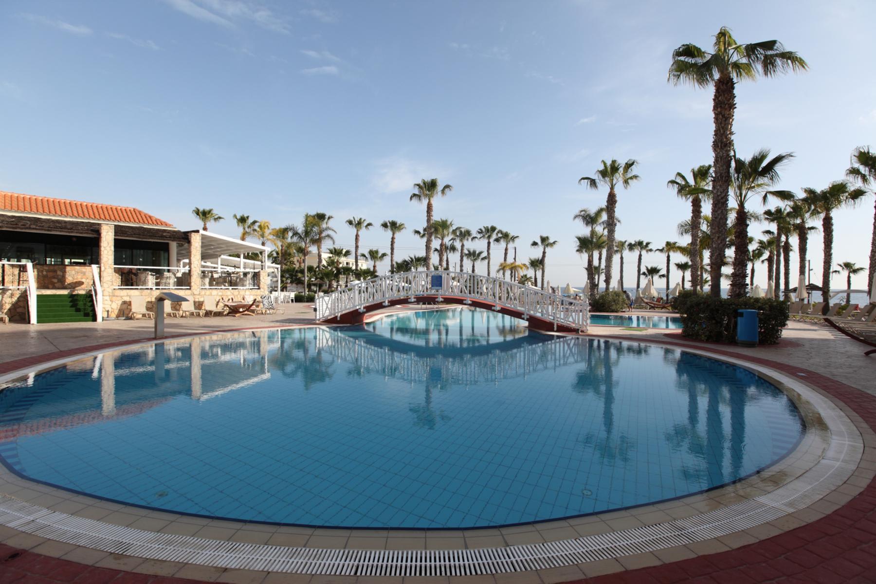 ANASTASIA BEACH HOTEL AND APARTMENTS 2