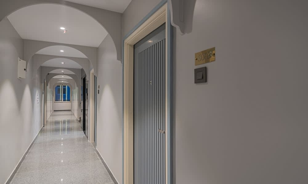 Treebo Premium D Consulate, 5 Mins Walk To Us Consulate 2