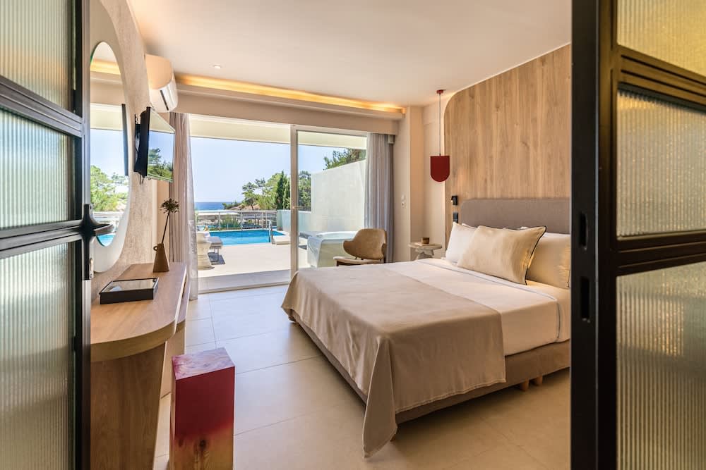 Hotel Blue Dream Palace Tripiti Resort 1