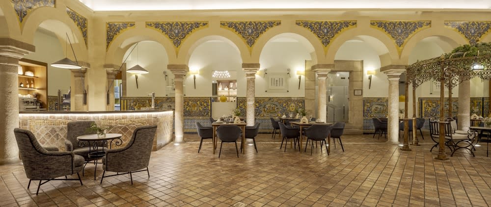 Hotel Ilunion Mérida Palace 4