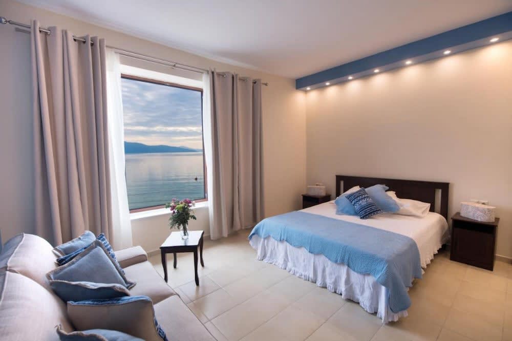 NV Seafront Studios AV Properties 2