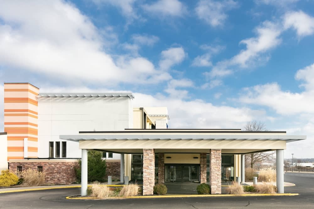 Chester Inn & Suites 1