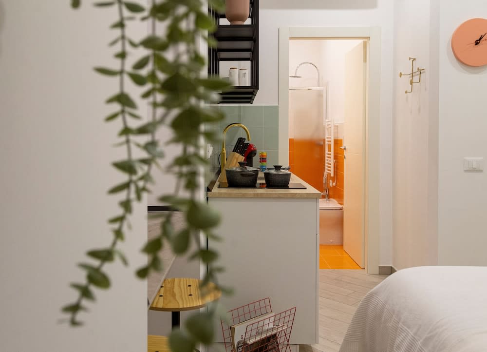Lovely and tiny unit in the City center 1