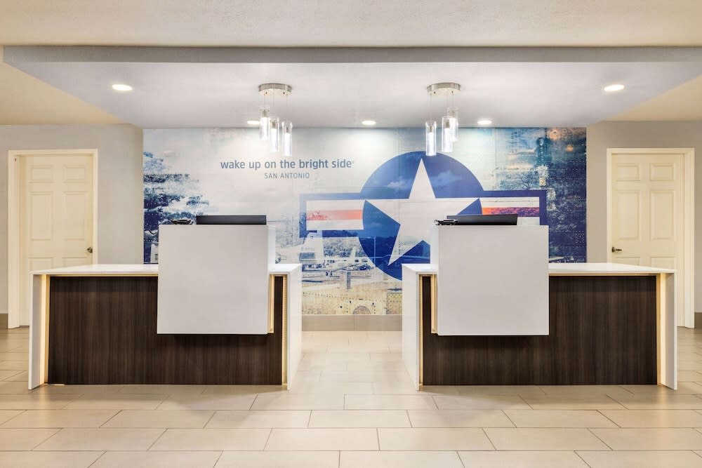 La Quinta Inn by Wyndham San Antonio Lackland 2