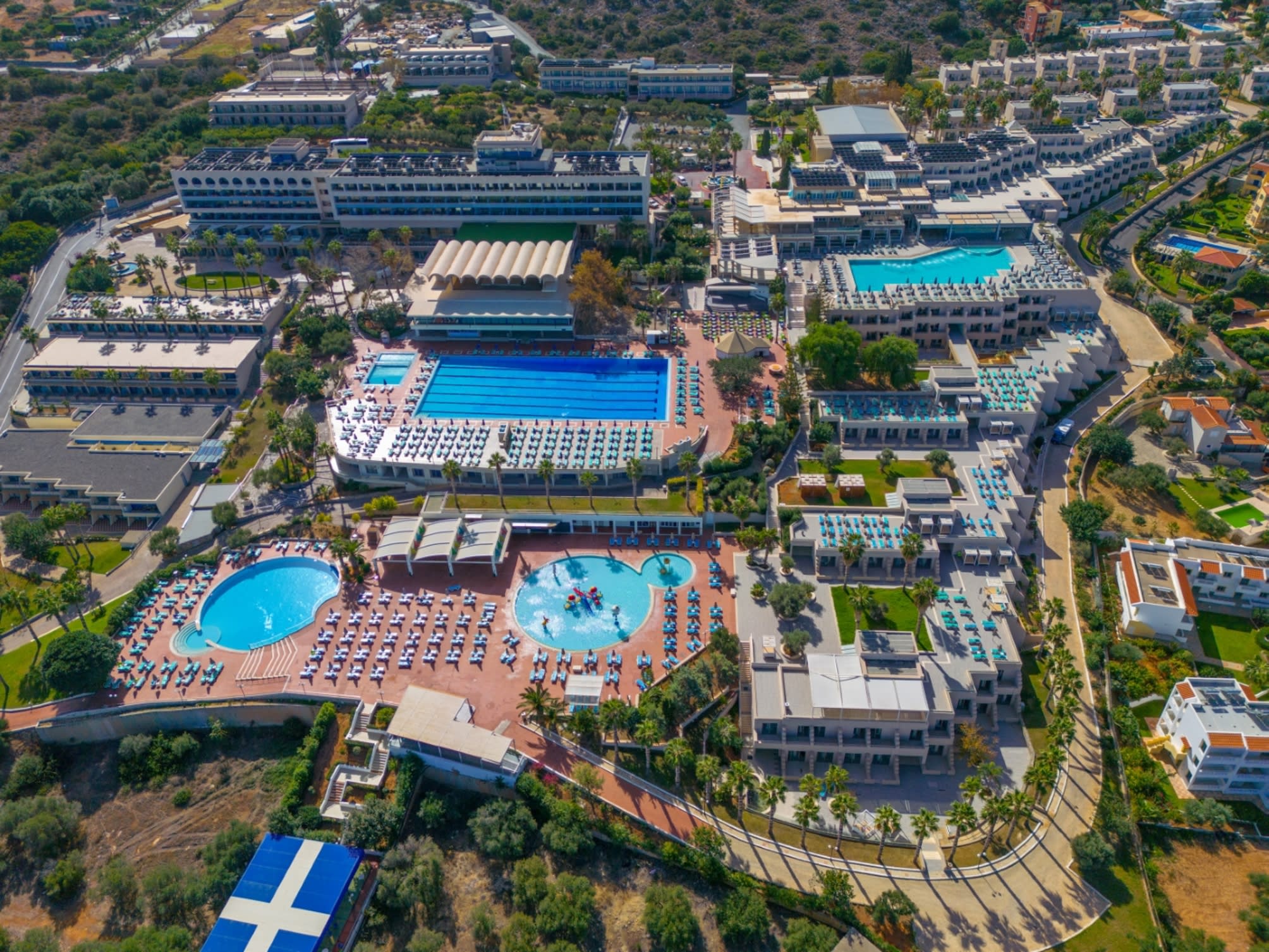 Royal & Imperial Belvedere Resort 4