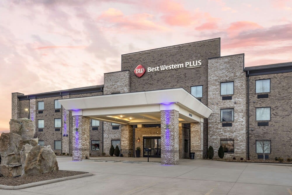 Best Western Plus Owensboro 1