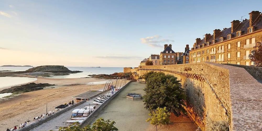 Hôtel de la Cité 1