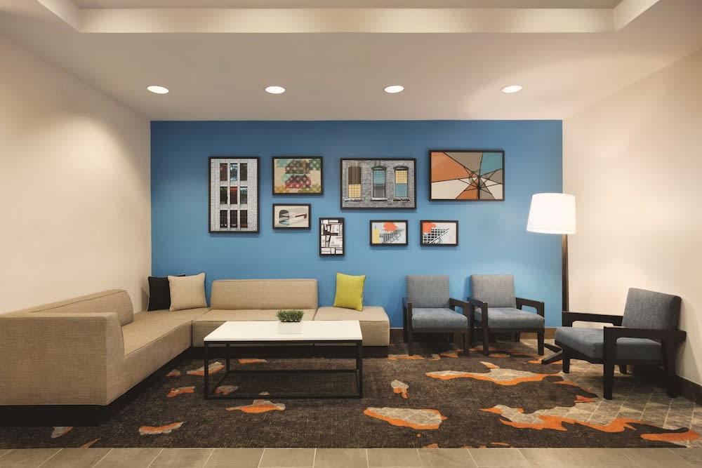 Hyatt House Miami Airport 2