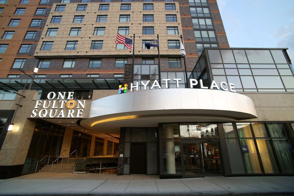 Hyatt Place Flushing/LGA Airport 1