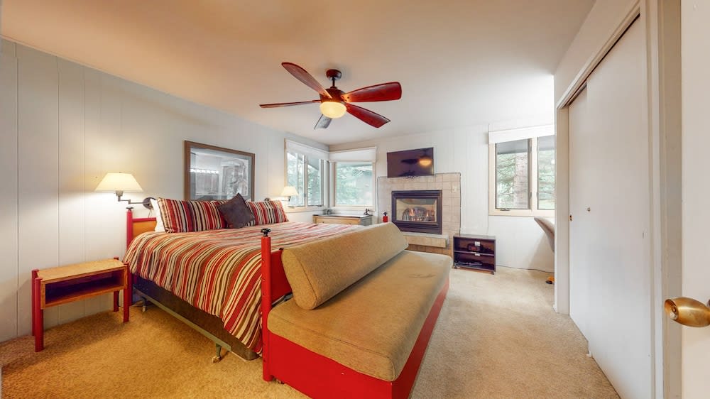 Tamarack Townhomes - CoralTree Residence Collection 2