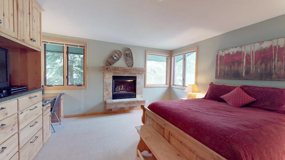 Tamarack Townhomes - CoralTree Residence Collection 3