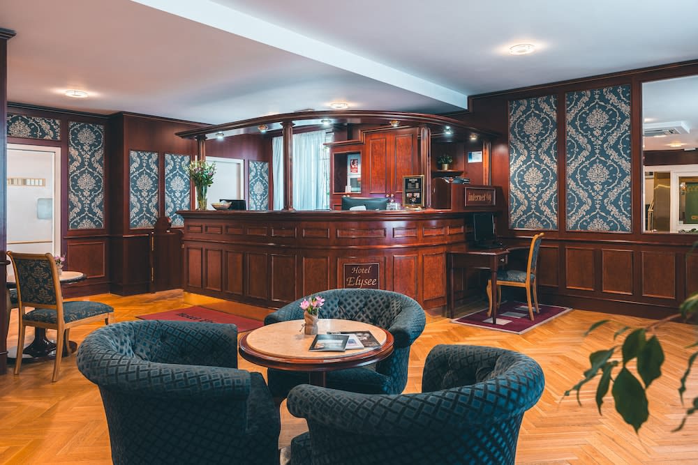 Elysee Hotel 4