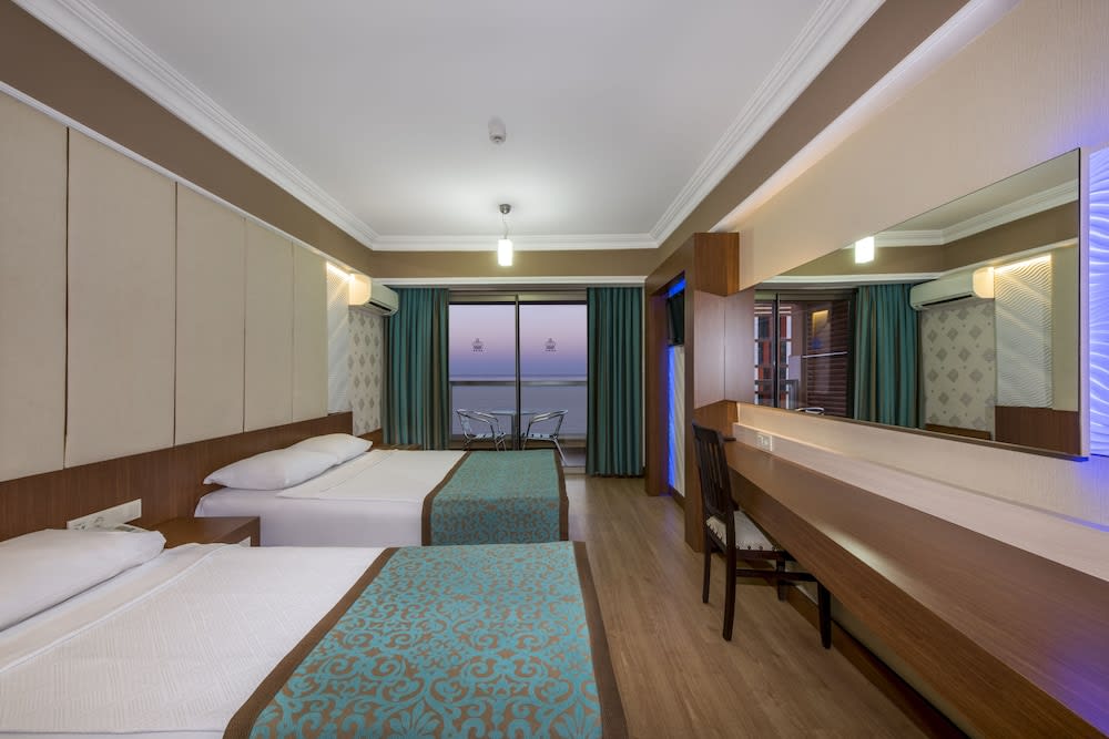Tac Premier Hotel & Spa 1