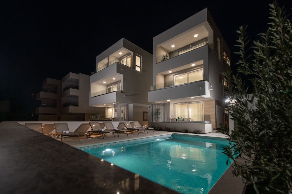 Apartments Mare B with pool 1