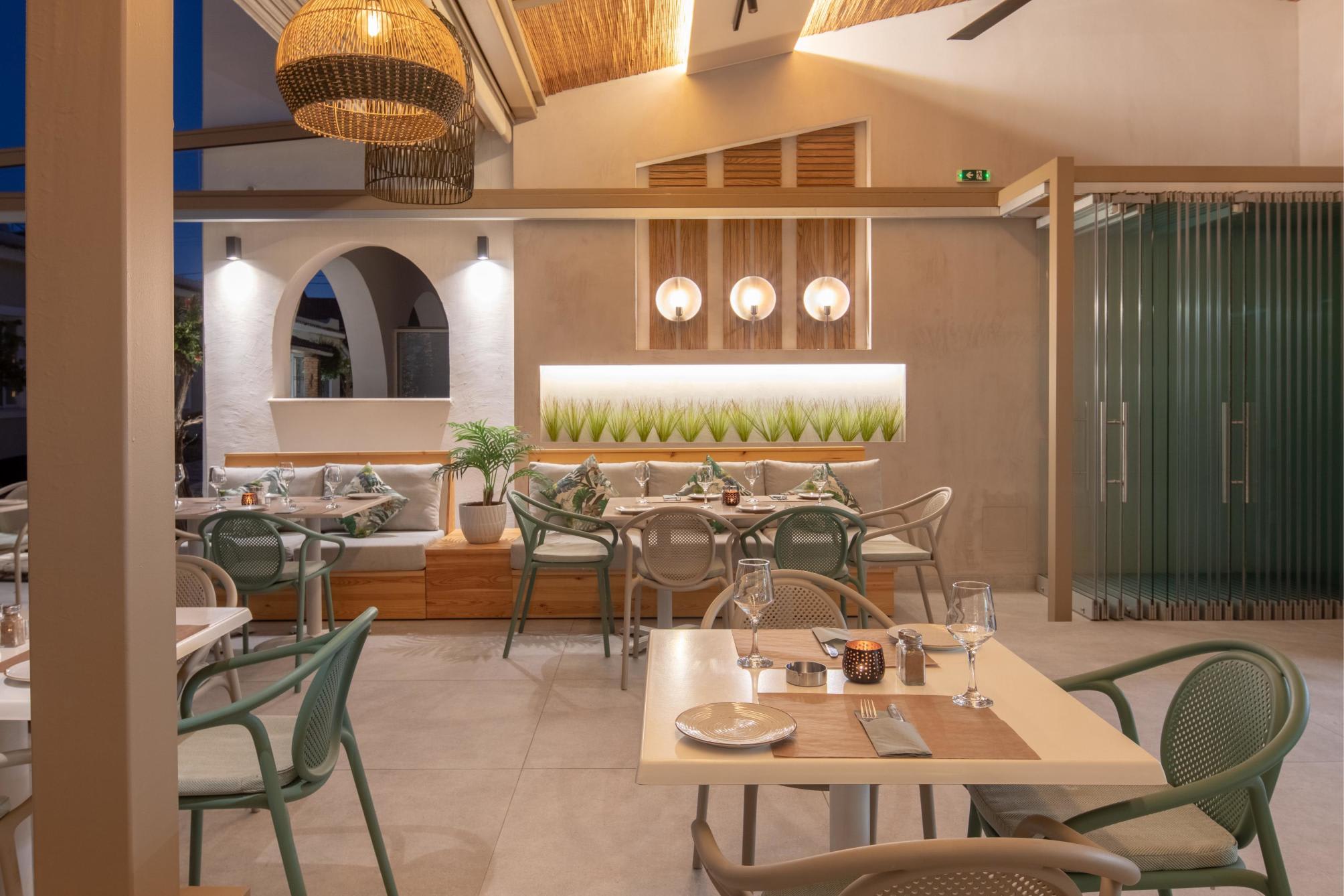 Iliada Beach Hotel 3