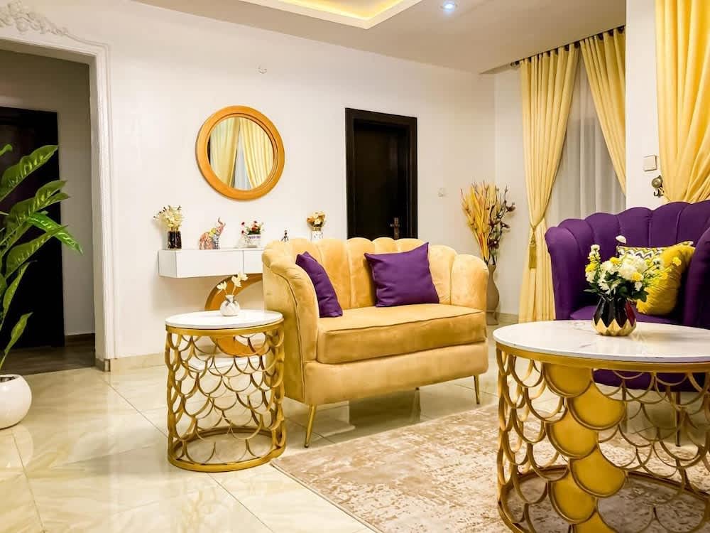 Pinkish By Riava Bed & Breakfast Abuja 2