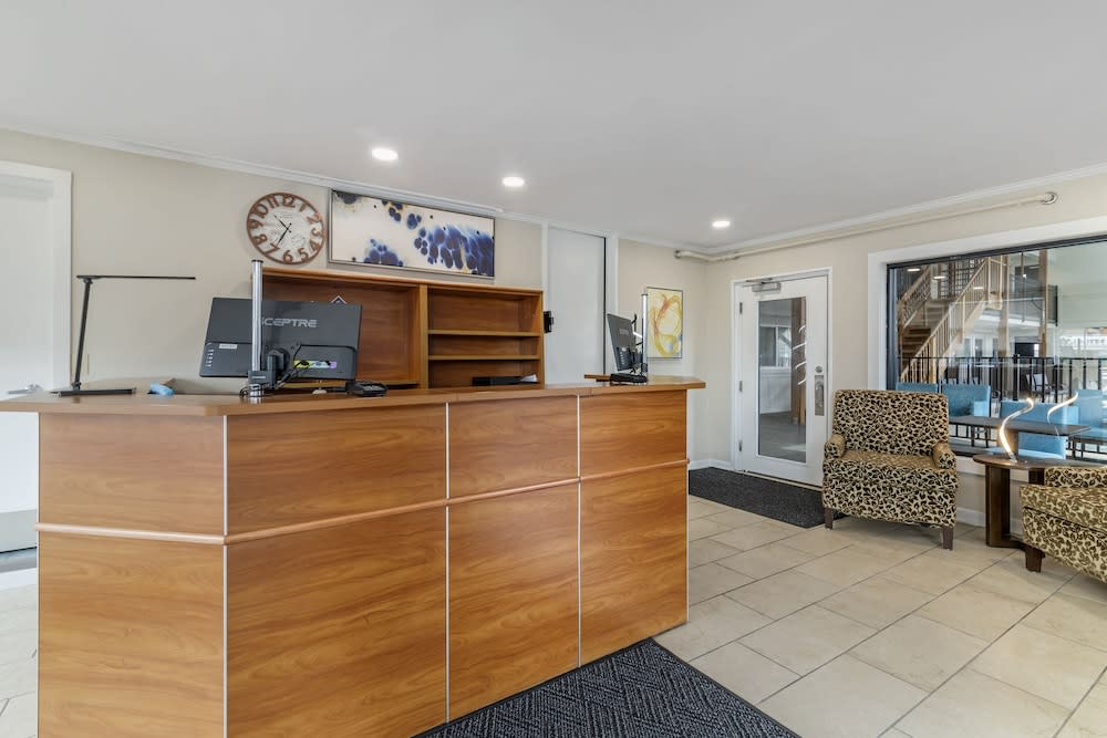 Downtown Dover Inn 4