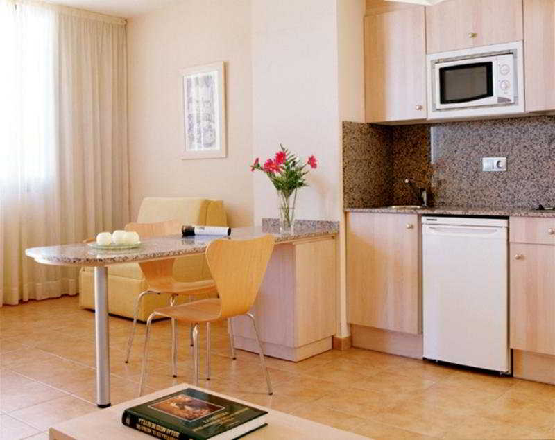 Advise Hotels Reina 4